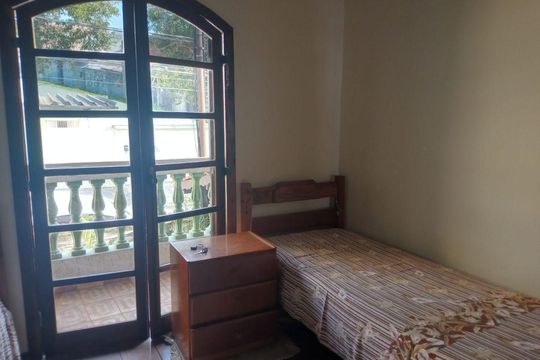 Casa à venda com 3 quartos, 194m² em Cidade São Jorge, Santo André