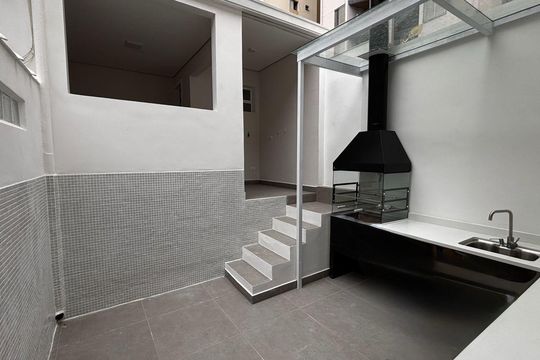 Quintal de casa de condomínio à venda com 2 quartos, 110m² em Vila Clementino, São Paulo