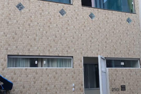 Fachada de casa para alugar com 3 quartos, 100m² em Barreiras, Salvador
