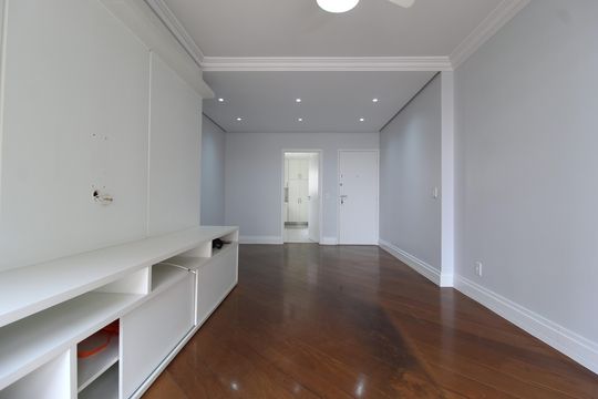 Apartamento para alugar com 3 quartos, 100m² em Indianópolis, São Paulo