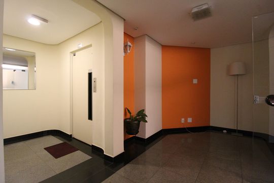 Hall Social de apartamento para alugar com 3 quartos, 100m² em Indianópolis, São Paulo