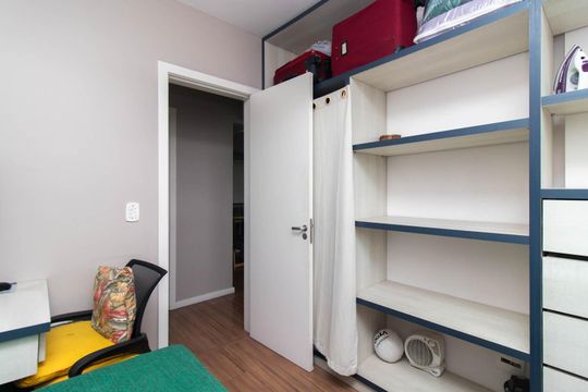 Quarto 1 de apartamento à venda com 3 quartos, 70m² em Cavalhada, Porto Alegre