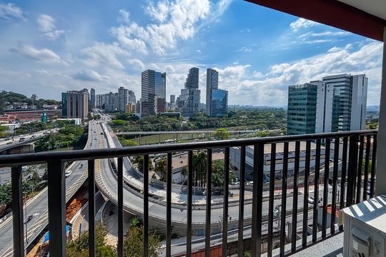 Varanda de kitnet/studio para alugar com 1 quarto, 25m² em Pinheiros, São Paulo
