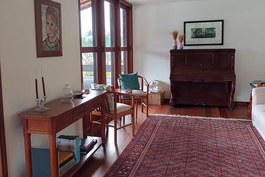 Casa à venda com 5 quartos, 590m² em São Francisco, Niterói