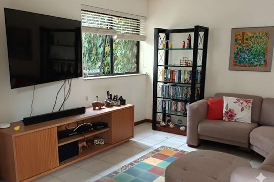 Casa à venda com 5 quartos, 590m² em São Francisco, Niterói