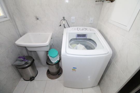 Área de Serviço de apartamento para alugar com 2 quartos, 73m² em Vila Adyana, São José dos Campos