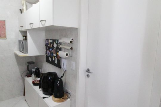Cozinha de apartamento para alugar com 2 quartos, 73m² em Vila Adyana, São José dos Campos