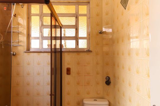 Banheiro da Suíte 1 de casa de condomínio à venda com 3 quartos, 130m² em Brás, São Paulo