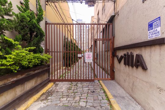 Fachada de casa de condomínio à venda com 3 quartos, 130m² em Brás, São Paulo