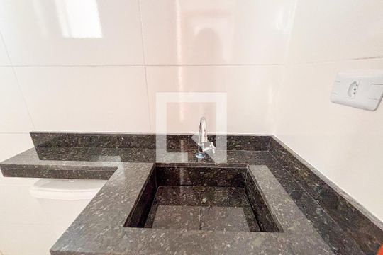 Banheiro Social de apartamento para alugar com 2 quartos, 89m² em Jardim Maringa, São Paulo
