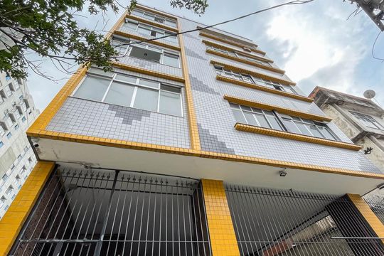 Fachada de apartamento à venda com 2 quartos, 53m² em Tijuca, Rio de Janeiro