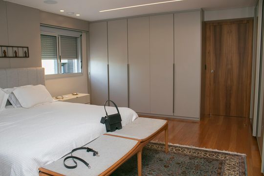 Suíte 2 de apartamento à venda com 2 quartos, 194m² em Funcionários, Belo Horizonte