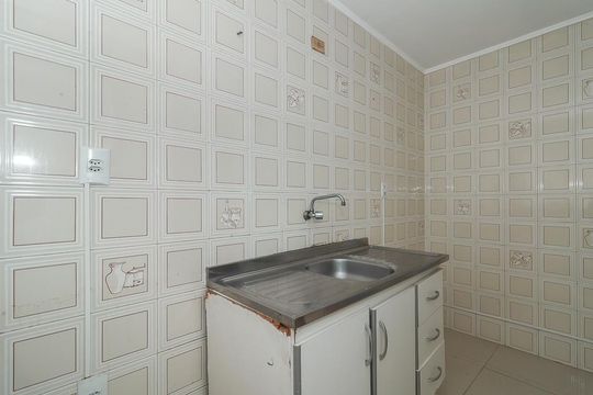 Cozinha de apartamento à venda com 1 quarto, 40m² em Petrópolis, Porto Alegre