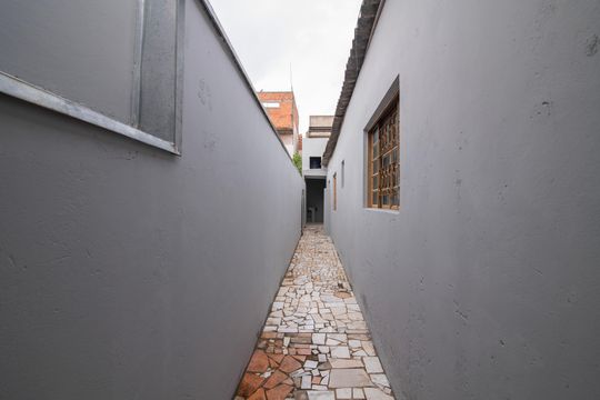 Corredor Lateral de casa para alugar com 2 quartos, 48m² em Jardim Nova Alvorada, Hortolândia