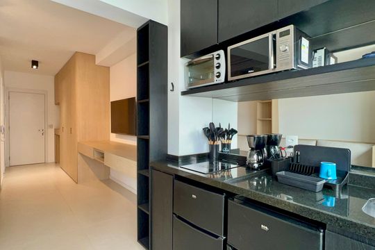 Cozinha de kitnet/studio para alugar com 1 quarto, 31m² em Pinheiros, São Paulo
