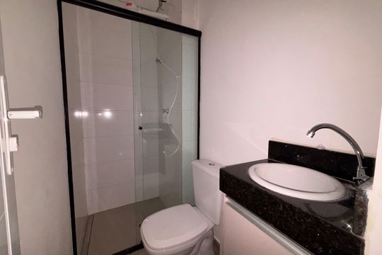 Banheiro Social de apartamento para alugar com 1 quarto, 28m² em Vila Lúcia, São Paulo