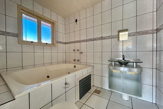 Banheiro da Suíte de casa para alugar com 3 quartos, 129m² em Ideal, Novo Hamburgo
