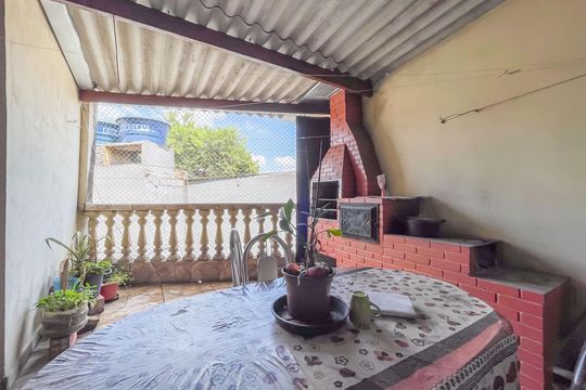 Churrasqueira de casa à venda com 4 quartos, 154m² em Bandeiras, Osasco