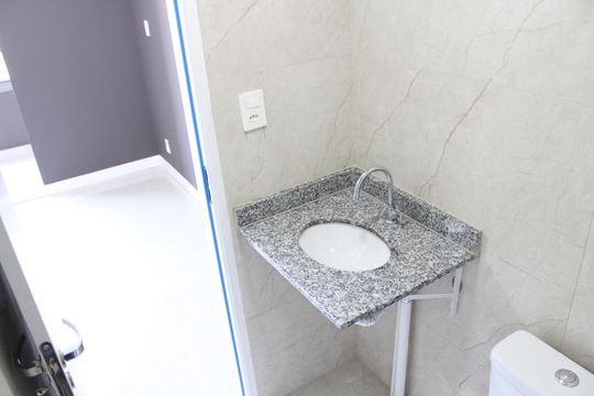 Banheiro de kitnet/studio à venda com 1 quarto, 26m² em Belenzinho, São Paulo