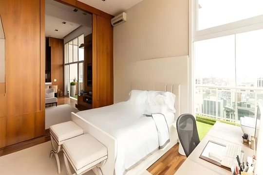 Apartamento para alugar com 1 quarto, 130m² em Jardim das Acacias, São Paulo