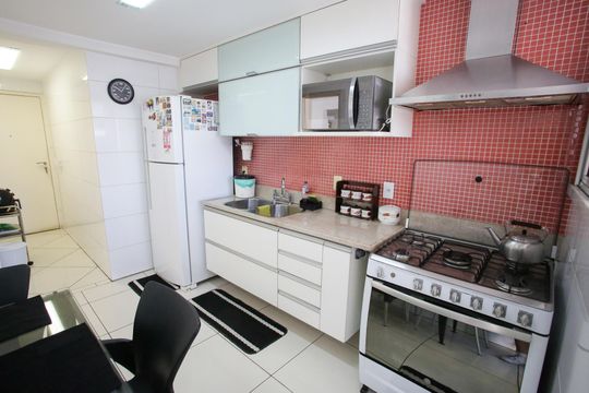 Cozinha de apartamento para alugar com 4 quartos, 300m² em Freguesia (jacarepaguá), Rio de Janeiro