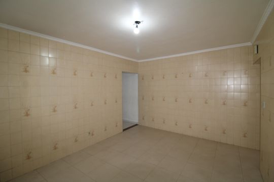Cozinha de casa à venda com 2 quartos, 160m² em Santa Teresinha, São Paulo
