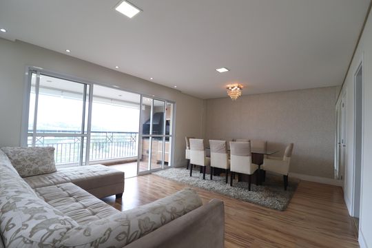 Apartamento para alugar com 4 quartos, 135m² em Jardim, Santo André