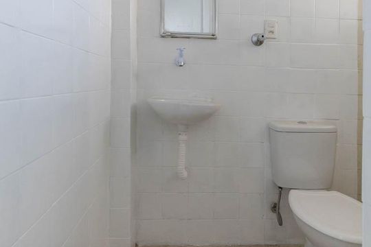 Banheiro Social de kitnet/studio para alugar com 1 quarto, 24m² em Campos Elíseos, São Paulo