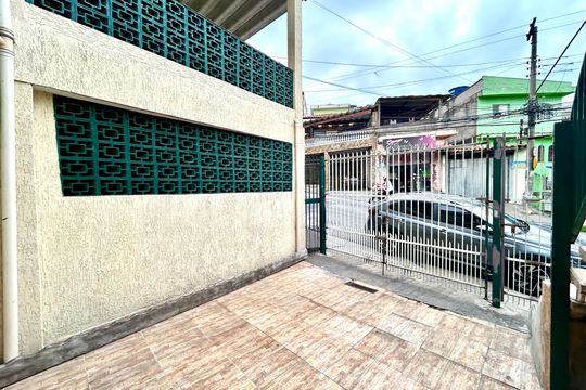 Garagem de casa à venda com 5 quartos, 292m² em Jardim Rosa de Franca, Guarulhos
