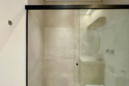 Banheiro da Suíte de kitnet/studio à venda com 1 quarto, 40m² em Sumarezinho, São Paulo