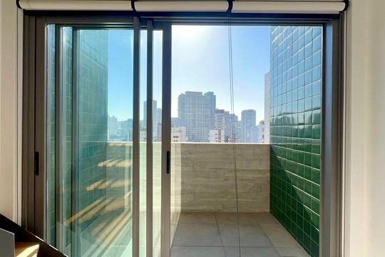 Varanda de kitnet/studio à venda com 1 quarto, 40m² em Sumarezinho, São Paulo