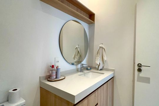 Banheiro da Suíte de kitnet/studio à venda com 1 quarto, 40m² em Sumarezinho, São Paulo