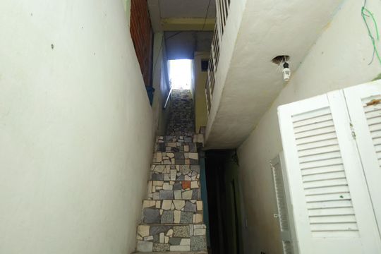 Área comum - Escadas de casa para alugar com 1 quarto, 30m² em Cidade Líder, São Paulo