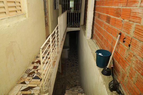 Área comum - Escadas de casa para alugar com 1 quarto, 30m² em Cidade Líder, São Paulo