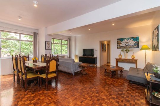 Apartamento à venda com 4 quartos, 227m² em Centro Histórico, Porto Alegre