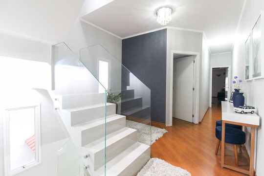 Hall de casa à venda com 3 quartos, 175m² em Jardim Norma, São Paulo