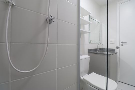 Banheiro Social de apartamento para alugar com 1 quarto, 32m² em Água Branca, São Paulo