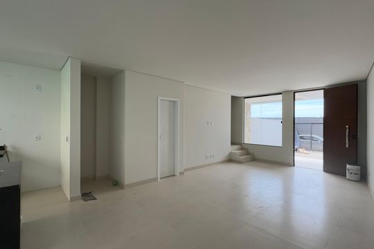 Casa à venda com 3 quartos, 146m² em Estoril, Belo Horizonte