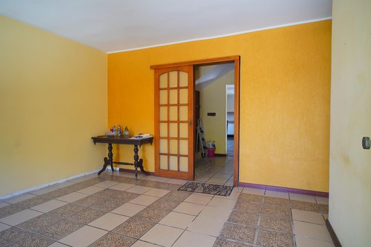 Sala de casa para alugar com 5 quartos, 240m² em Santa Tereza, Porto Alegre