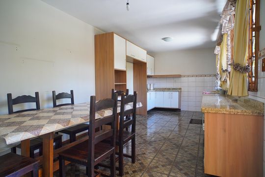 Cozinha de casa para alugar com 5 quartos, 240m² em Santa Tereza, Porto Alegre