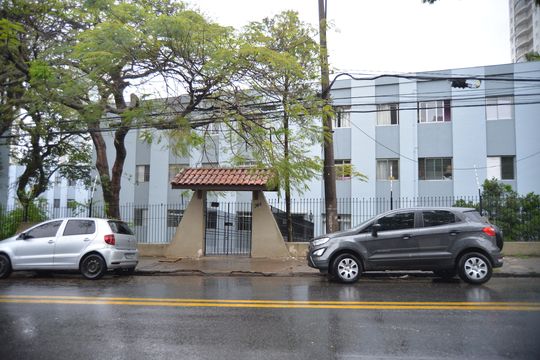 Fachada do Prédio de apartamento para alugar com 2 quartos, 60m² em Vila Valparaíso, Santo André