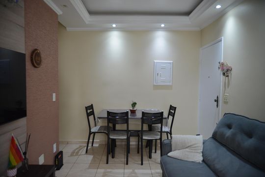 Sala de apartamento para alugar com 2 quartos, 60m² em Vila Valparaíso, Santo André