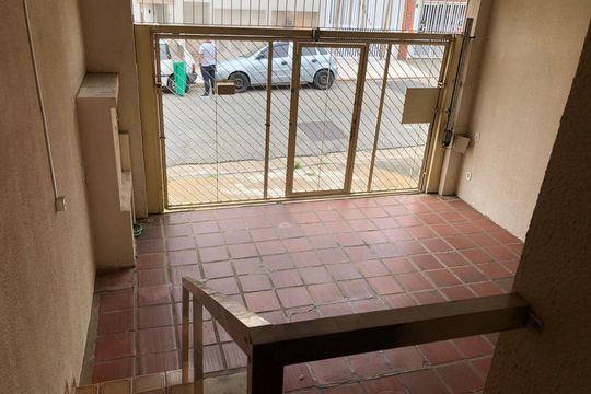 Casa à venda com 1 quarto, 60m² em Parque Novo Oratório, Santo André