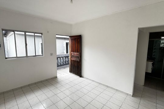 Casa 2 - Sala de casa à venda com 6 quartos, 210m² em Parque das Nações, Santo André