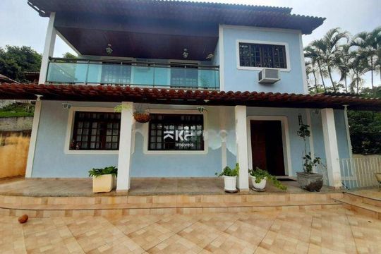 Casa à venda com 3 quartos, 271m² em Taquara, Rio de Janeiro