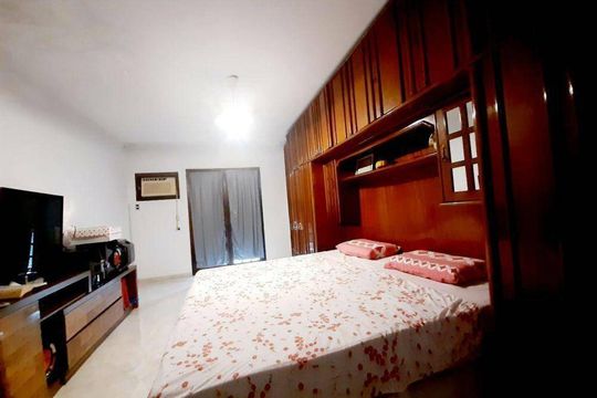 Casa à venda com 3 quartos, 271m² em Taquara, Rio de Janeiro