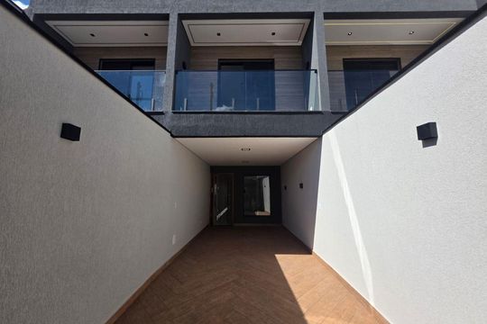 Casa à venda com 3 quartos, 90m² em Vila Marieta, São Paulo