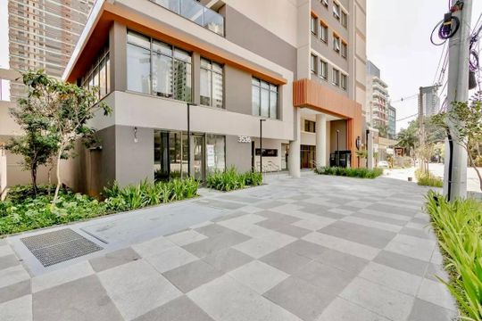 Fachada de kitnet/studio para alugar com 1 quarto, 27m² em Cidade Monções, São Paulo
