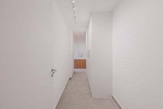 Hall de entrada de kitnet/studio à venda com 1 quarto, 28m² em Perdizes, São Paulo
