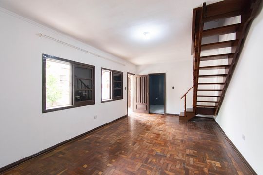 Casa à venda com 3 quartos, 163m² em São Luís, Canoas